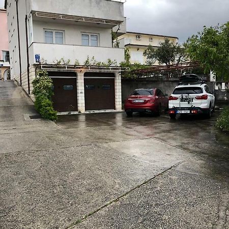 Apartments With Private Parking 바스카보다 외부 사진